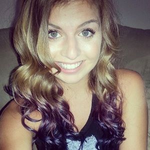 Meet your Posher, Alicia